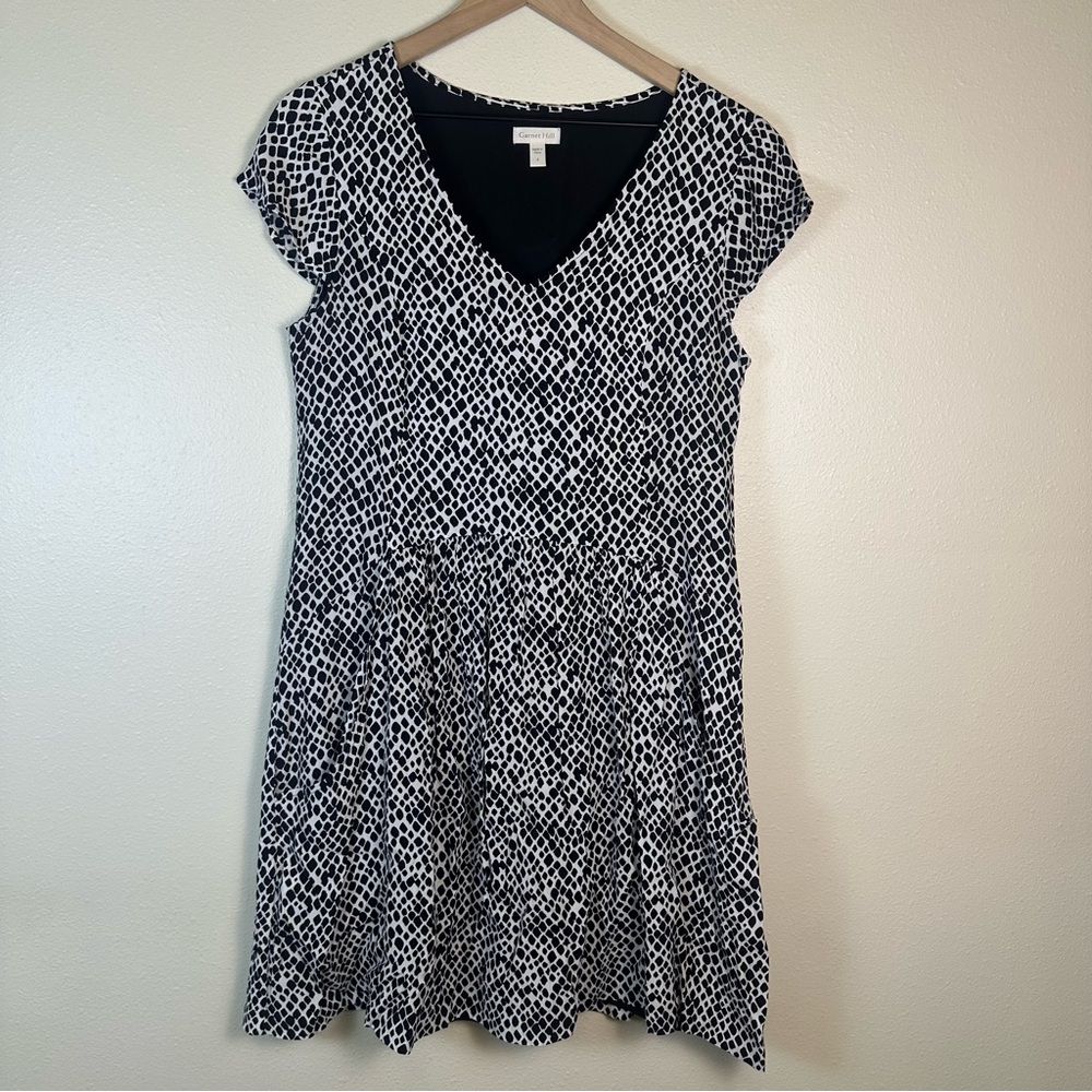 GARNET HILL Women's 4 Chic Black & White Patterned Pockets Cap Sleeve Mini Dress